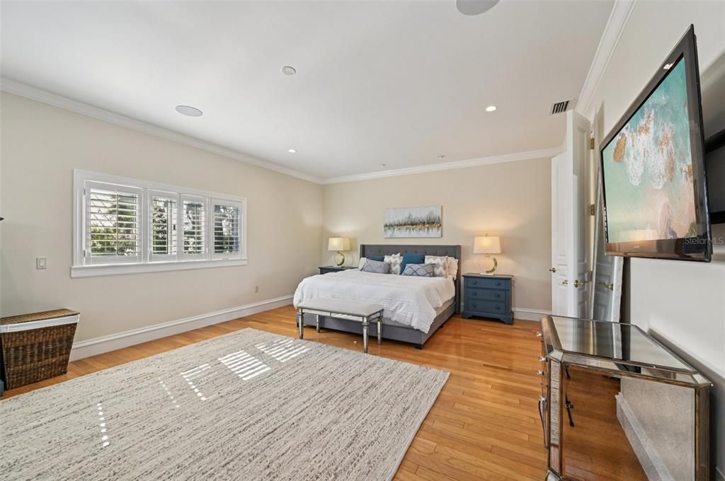 For Rent: $14,500 (4 beds, 4 baths, 3454 Square Feet)