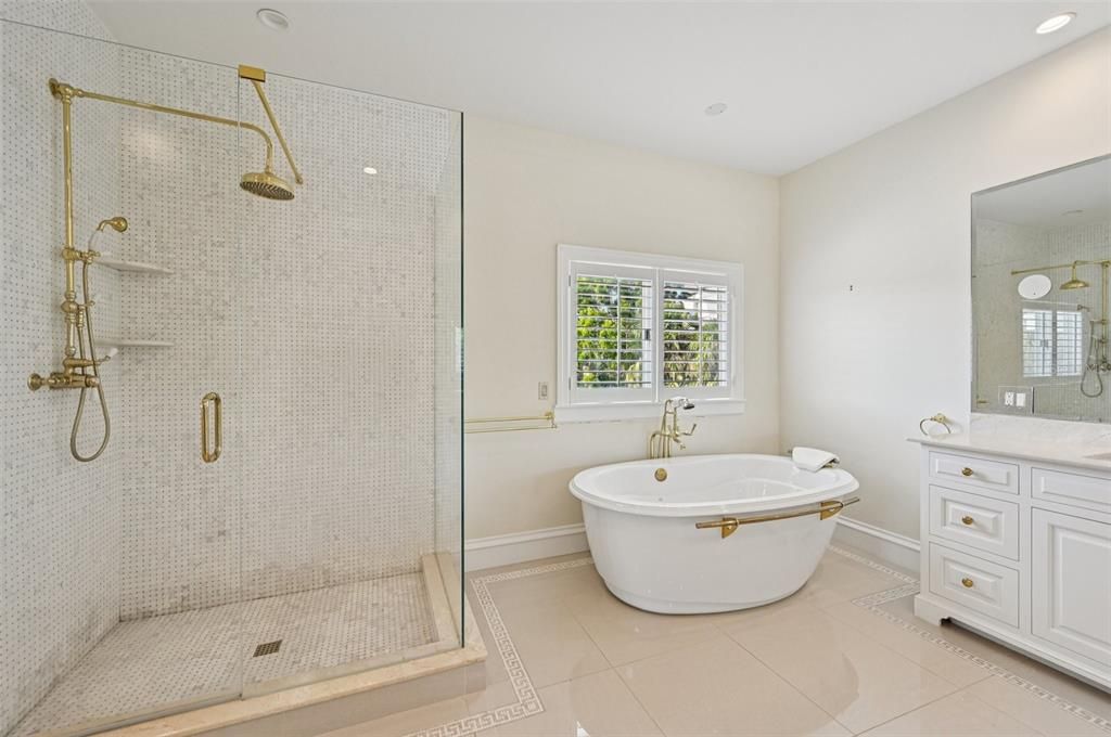 For Rent: $14,500 (4 beds, 4 baths, 3454 Square Feet)