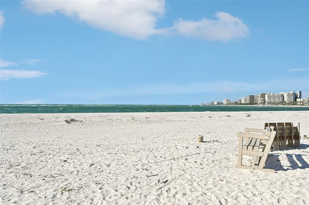 For Rent: $14,500 (4 beds, 4 baths, 3454 Square Feet)