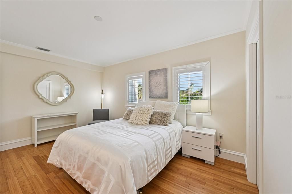 For Rent: $14,500 (4 beds, 4 baths, 3454 Square Feet)