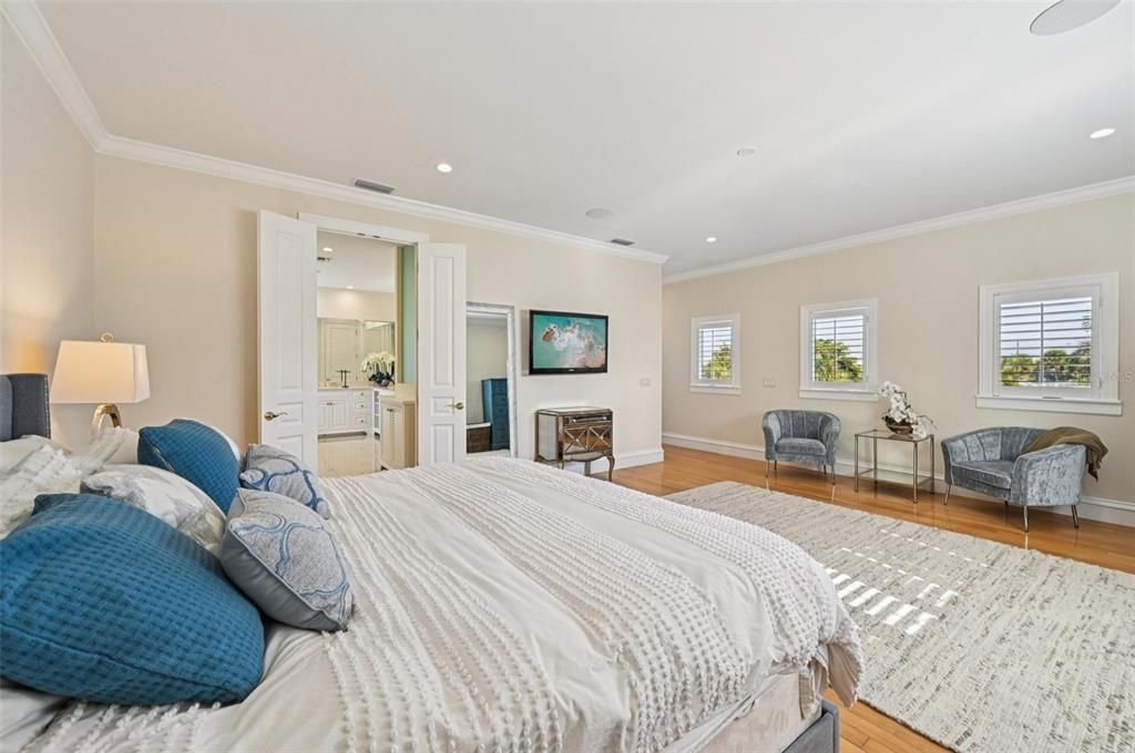 For Rent: $14,500 (4 beds, 4 baths, 3454 Square Feet)