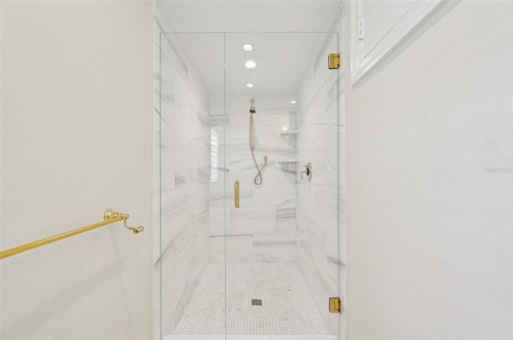 For Rent: $14,500 (4 beds, 4 baths, 3454 Square Feet)