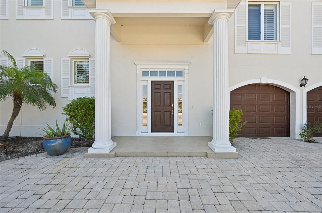 For Rent: $14,500 (4 beds, 4 baths, 3454 Square Feet)