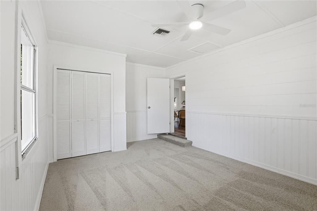 For Sale: $239,900 (3 beds, 2 baths, 1464 Square Feet)