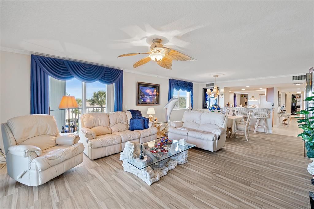 待售: $625,000 (3 贝兹, 2 浴室, 2187 平方英尺)