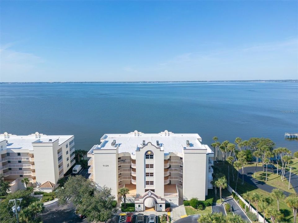 待售: $625,000 (3 贝兹, 2 浴室, 2187 平方英尺)