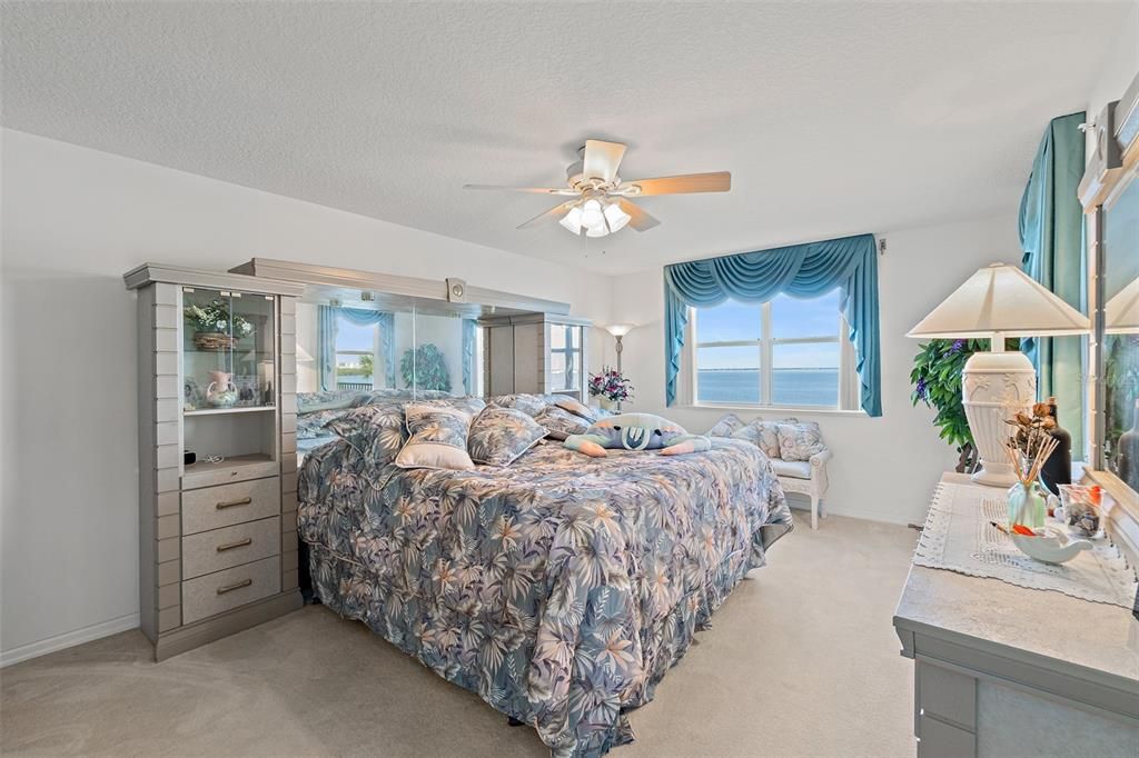 待售: $625,000 (3 贝兹, 2 浴室, 2187 平方英尺)