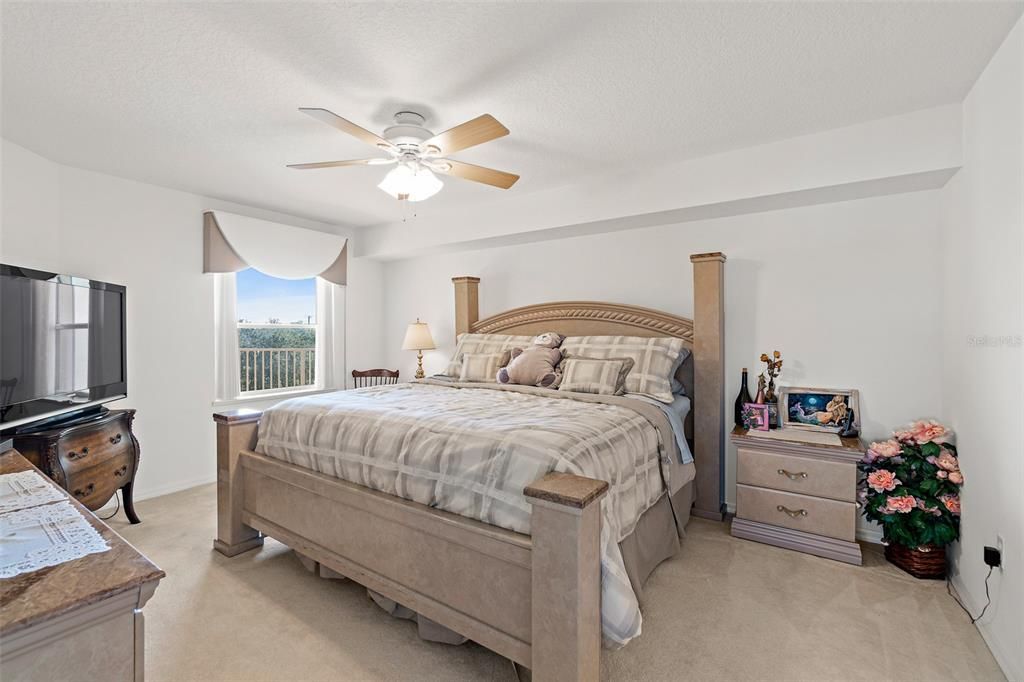 待售: $625,000 (3 贝兹, 2 浴室, 2187 平方英尺)