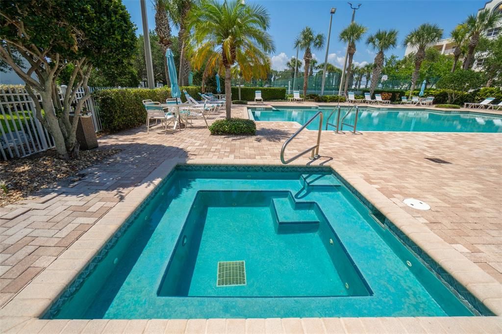 待售: $625,000 (3 贝兹, 2 浴室, 2187 平方英尺)