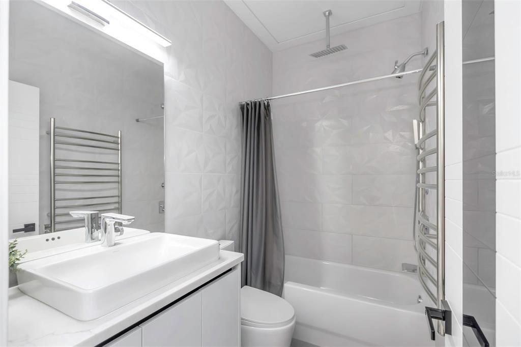 En Renta: $4,200 (3 camas, 2 baños, 1885 Pies cuadrados)