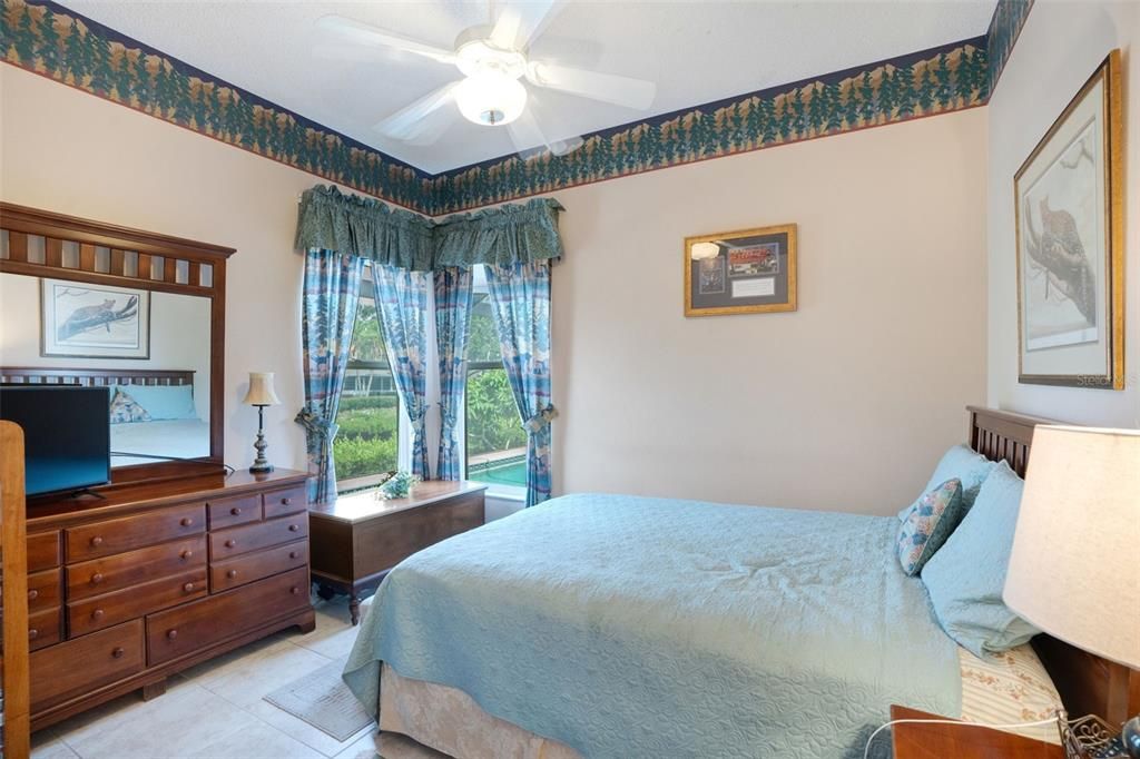 待售: $899,000 (4 贝兹, 2 浴室, 2267 平方英尺)