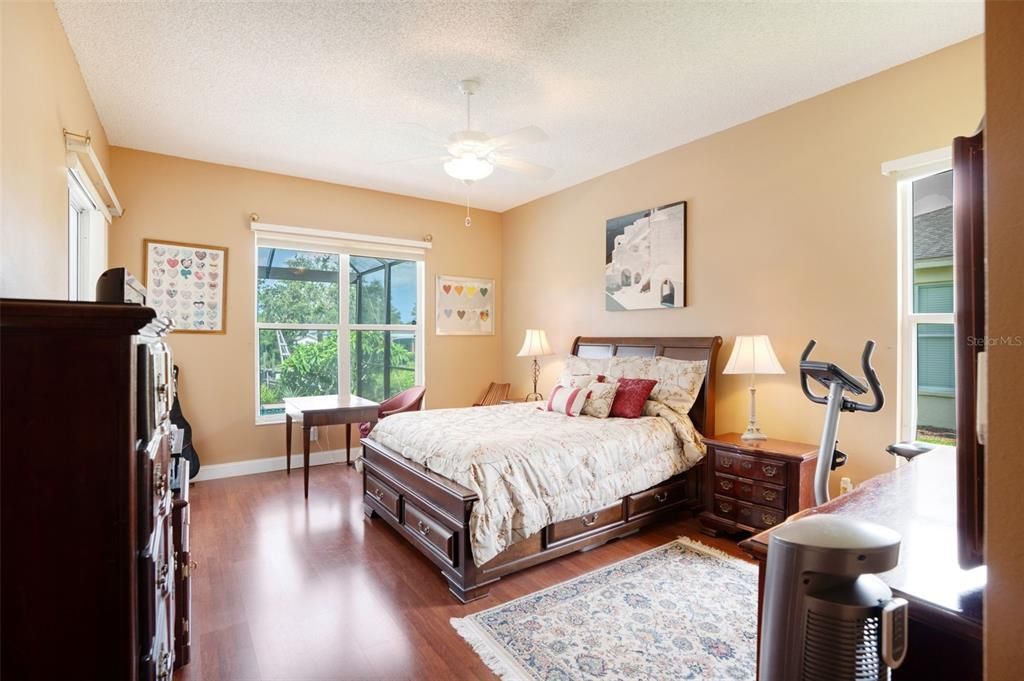 待售: $899,000 (4 贝兹, 2 浴室, 2267 平方英尺)