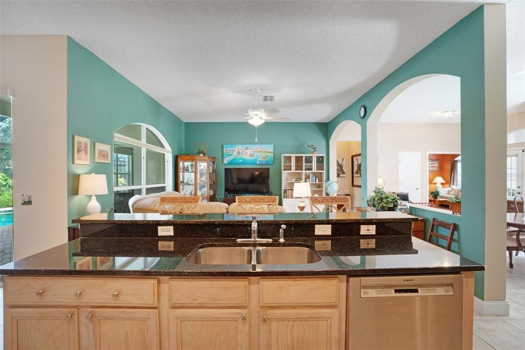 待售: $899,000 (4 贝兹, 2 浴室, 2267 平方英尺)