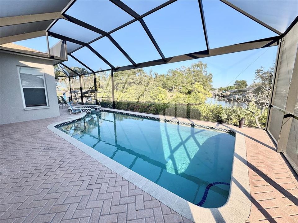 待售: $899,000 (4 贝兹, 2 浴室, 2267 平方英尺)