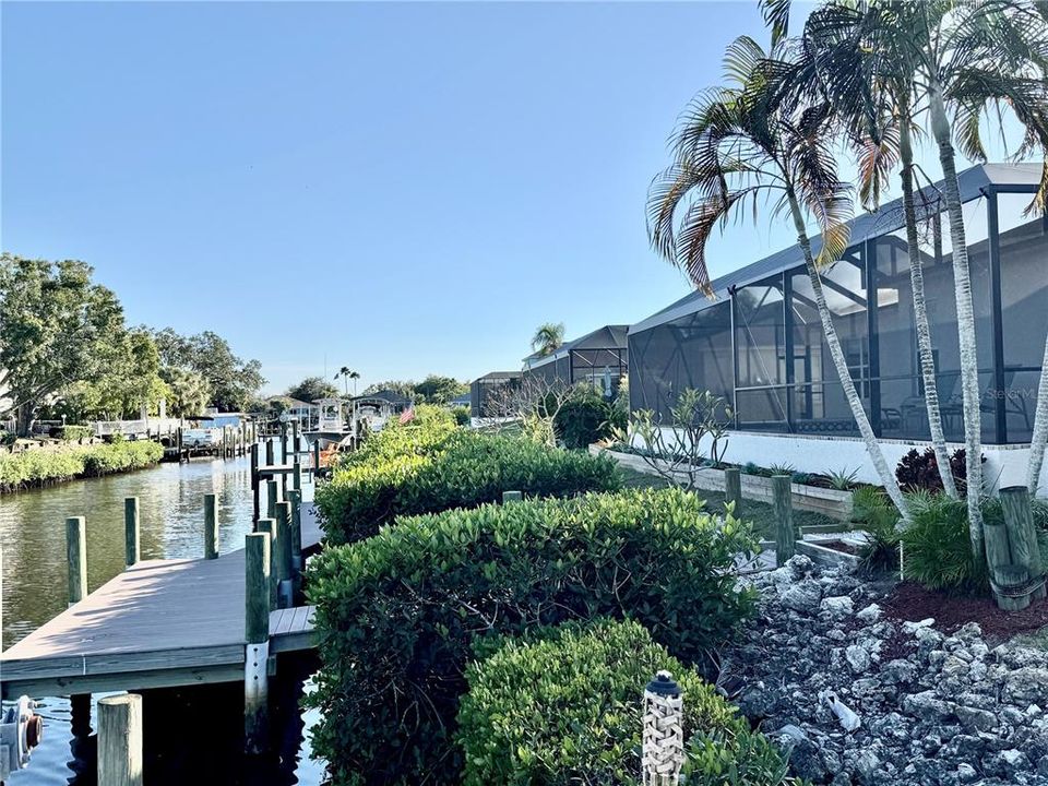 待售: $899,000 (4 贝兹, 2 浴室, 2267 平方英尺)