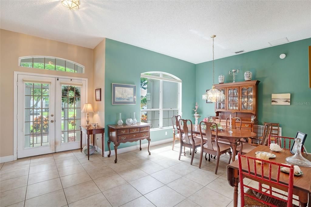 待售: $899,000 (4 贝兹, 2 浴室, 2267 平方英尺)