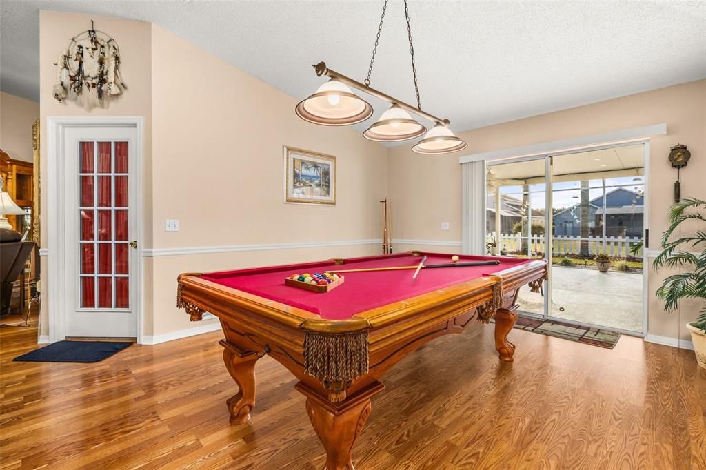 For Sale: $355,000 (3 beds, 2 baths, 1632 Square Feet)