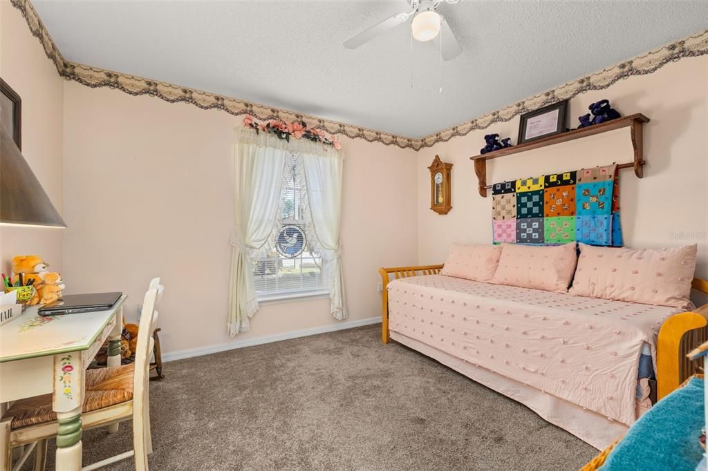 For Sale: $355,000 (3 beds, 2 baths, 1632 Square Feet)