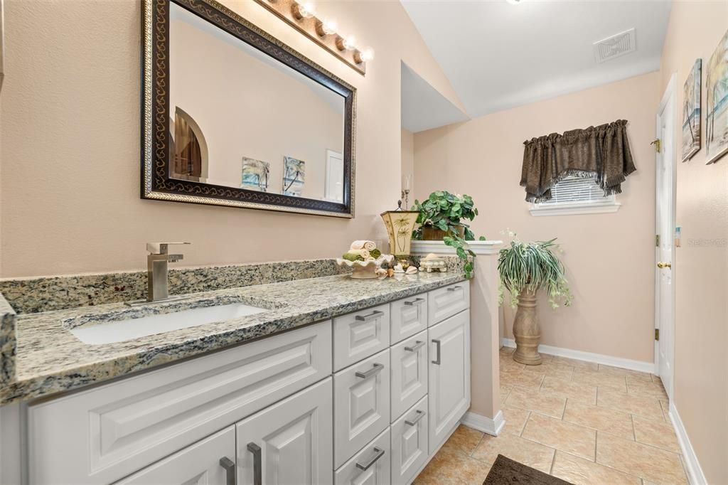 For Sale: $355,000 (3 beds, 2 baths, 1632 Square Feet)