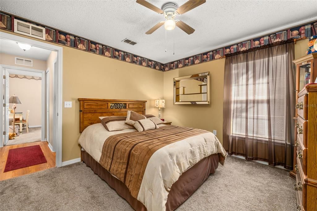 For Sale: $355,000 (3 beds, 2 baths, 1632 Square Feet)