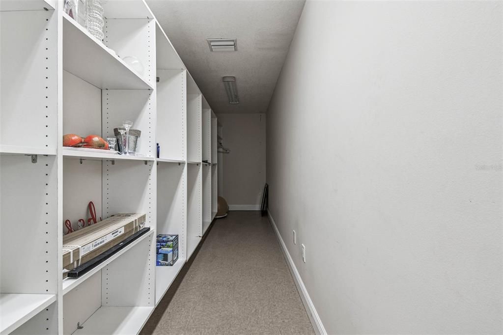 出租: $3,500 (5 贝兹, 3 浴室, 3030 平方英尺)