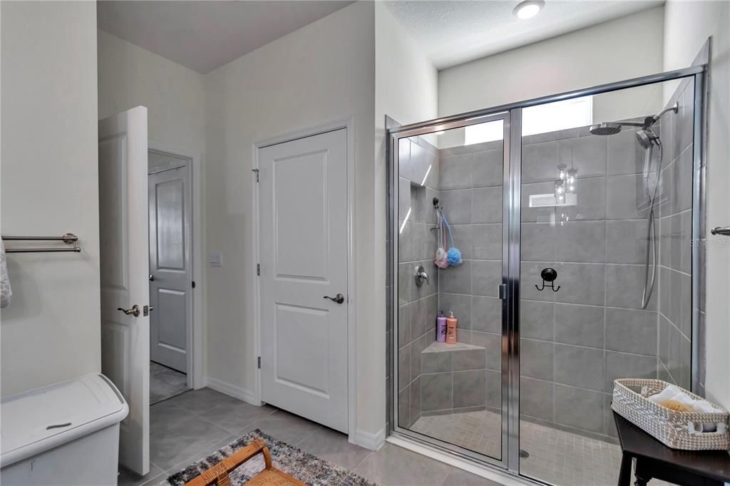 For Sale: $335,000 (4 beds, 2 baths, 2040 Square Feet)