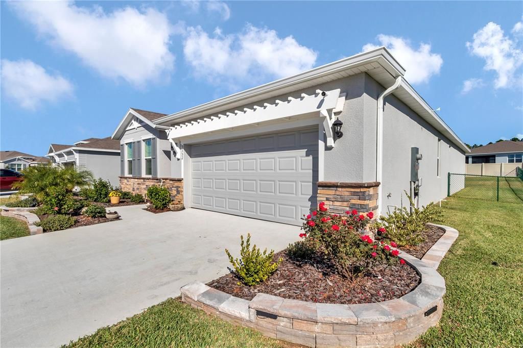 For Sale: $335,000 (4 beds, 2 baths, 2040 Square Feet)