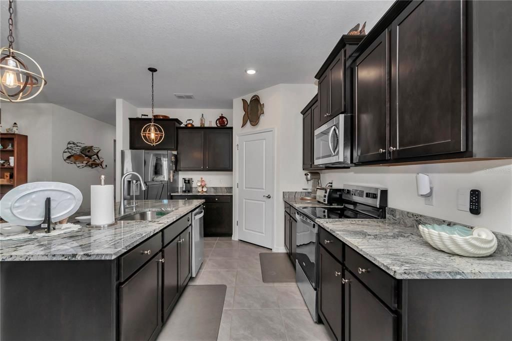 For Sale: $335,000 (4 beds, 2 baths, 2040 Square Feet)