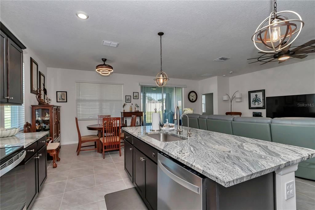 For Sale: $335,000 (4 beds, 2 baths, 2040 Square Feet)