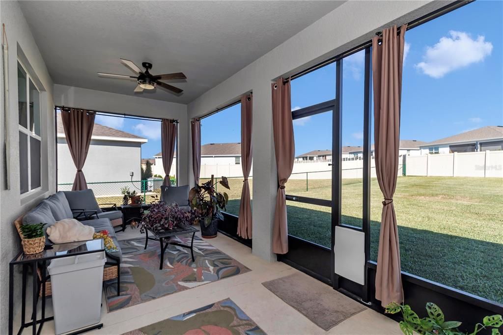 For Sale: $335,000 (4 beds, 2 baths, 2040 Square Feet)