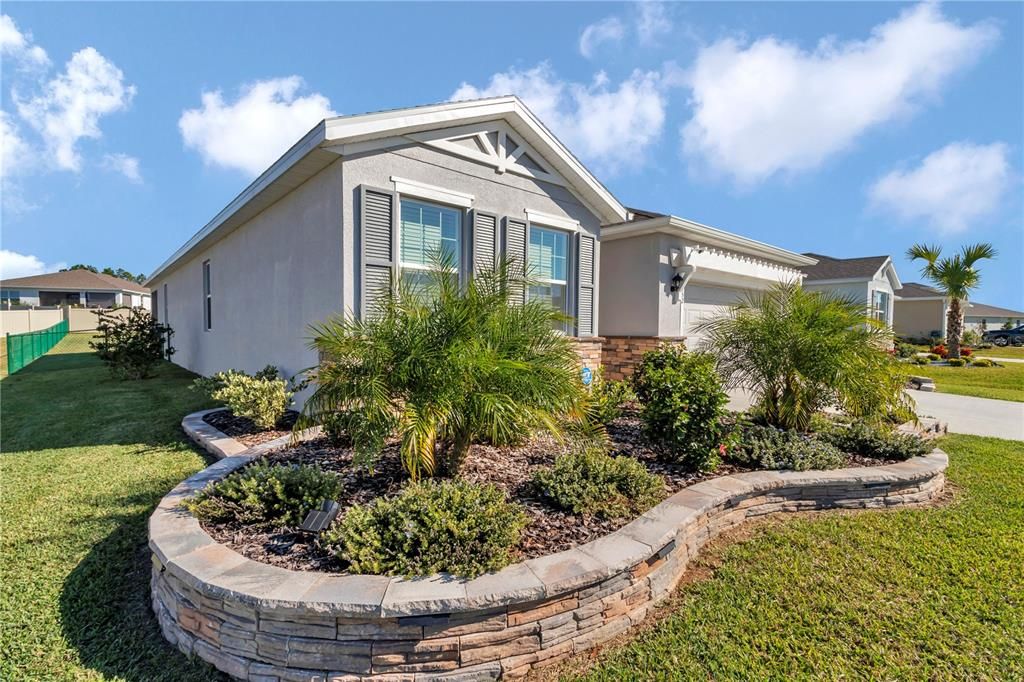 For Sale: $335,000 (4 beds, 2 baths, 2040 Square Feet)