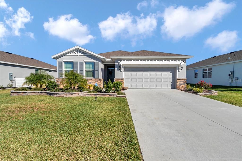 For Sale: $335,000 (4 beds, 2 baths, 2040 Square Feet)