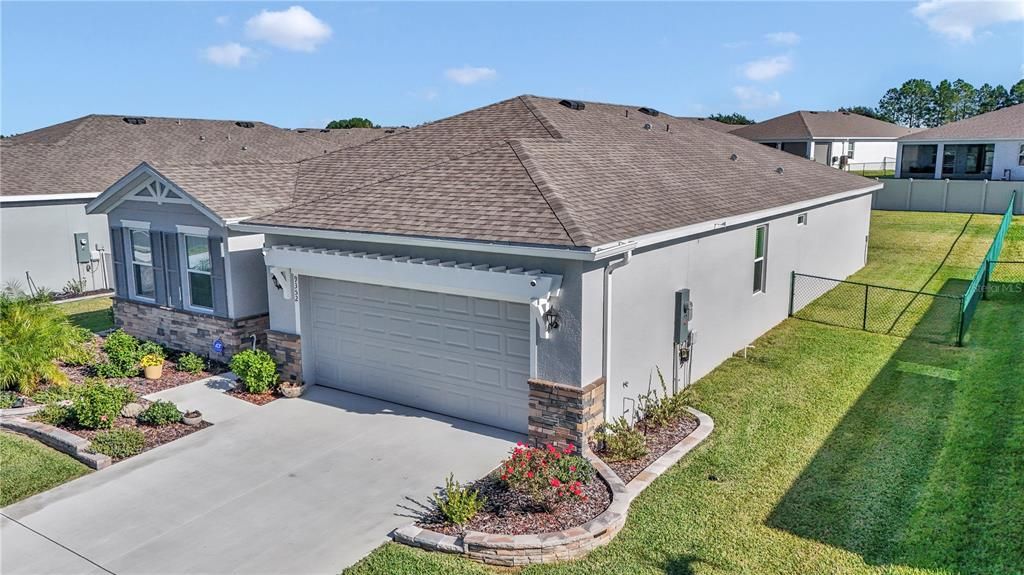 For Sale: $335,000 (4 beds, 2 baths, 2040 Square Feet)