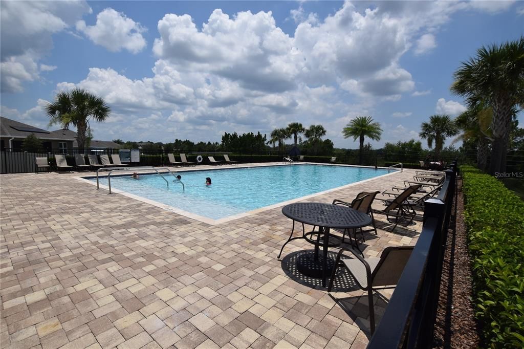 For Rent: $2,350 (4 beds, 3 baths, 2098 Square Feet)