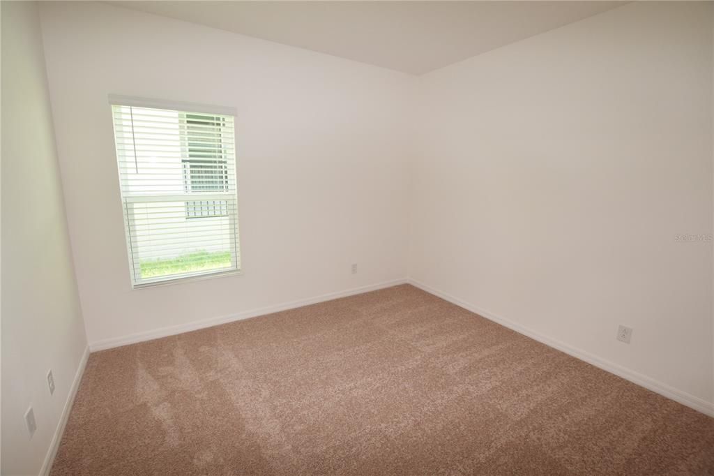 For Rent: $2,350 (4 beds, 3 baths, 2098 Square Feet)