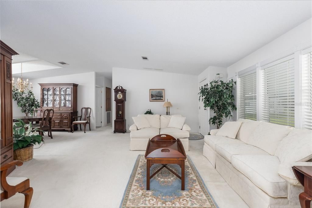 待售: $269,000 (3 贝兹, 2 浴室, 1754 平方英尺)