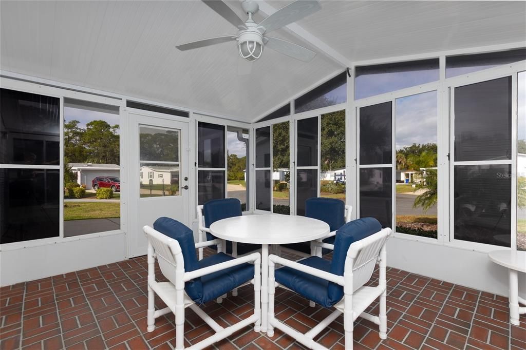 待售: $269,000 (3 贝兹, 2 浴室, 1754 平方英尺)