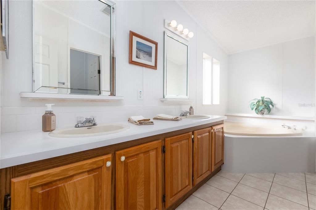 待售: $269,000 (3 贝兹, 2 浴室, 1754 平方英尺)