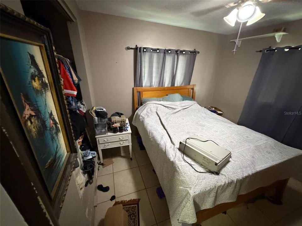 For Sale: $199,000 (2 beds, 1 baths, 816 Square Feet)