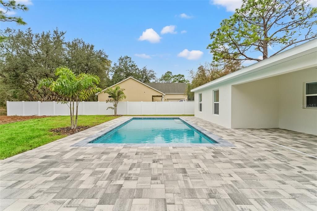 For Sale: $449,000 (3 beds, 2 baths, 1910 Square Feet)