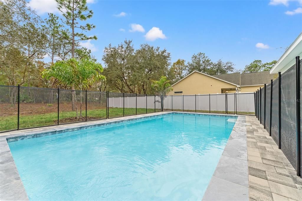 For Sale: $449,000 (3 beds, 2 baths, 1910 Square Feet)