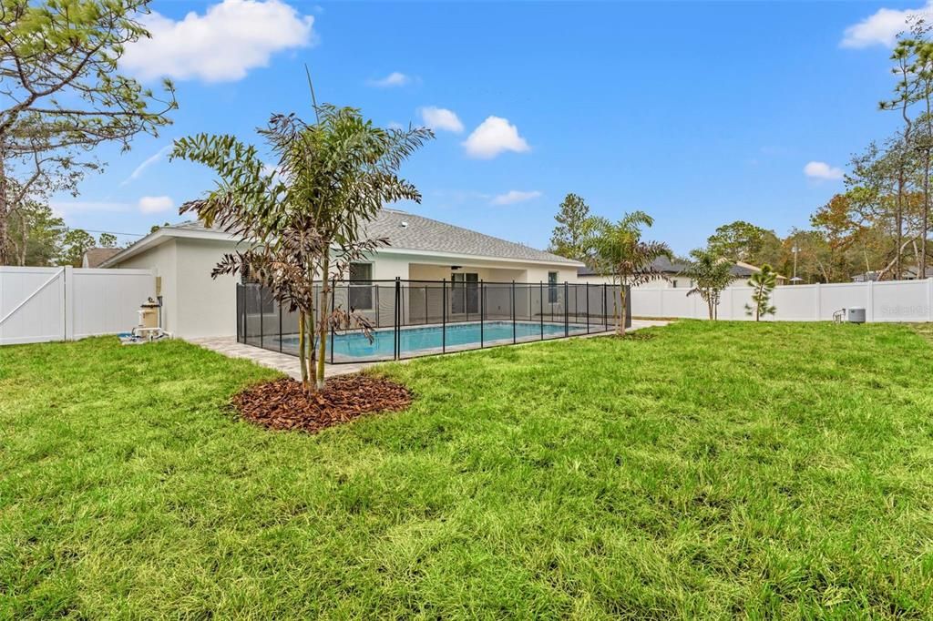 For Sale: $449,000 (3 beds, 2 baths, 1910 Square Feet)