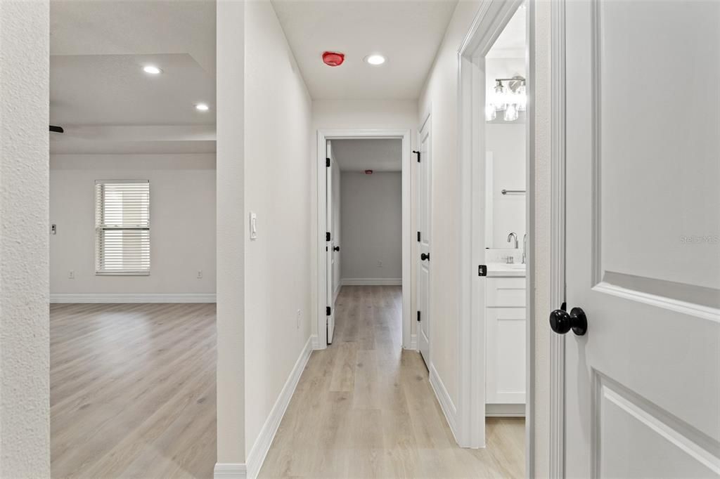 For Sale: $449,000 (3 beds, 2 baths, 1910 Square Feet)