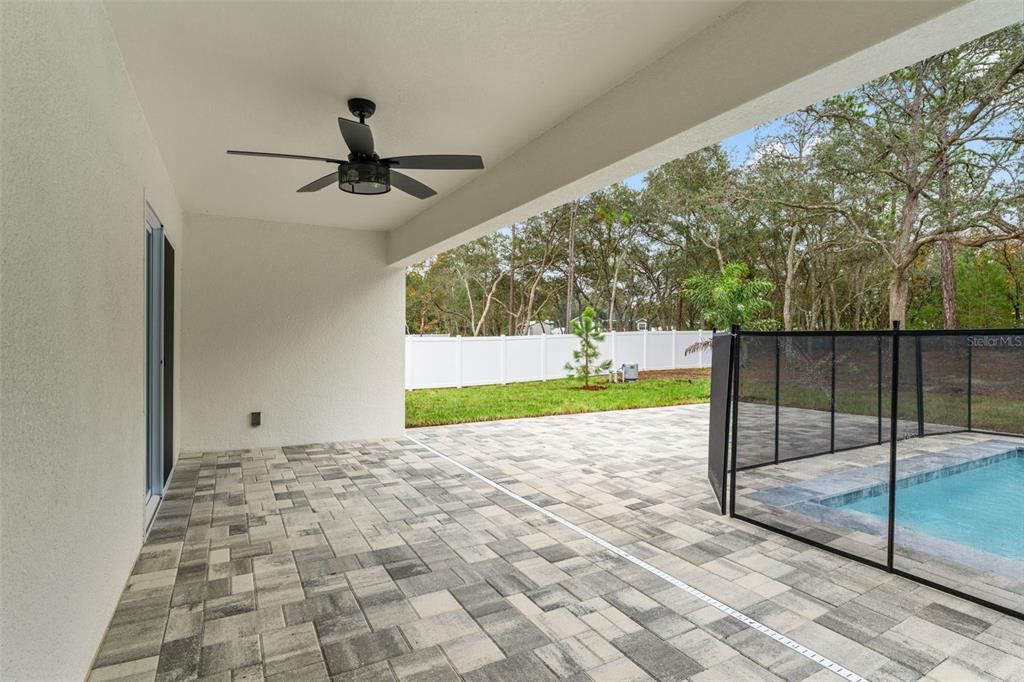 For Sale: $449,000 (3 beds, 2 baths, 1910 Square Feet)