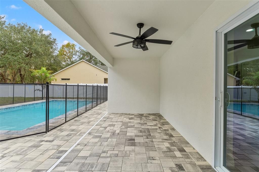 For Sale: $449,000 (3 beds, 2 baths, 1910 Square Feet)