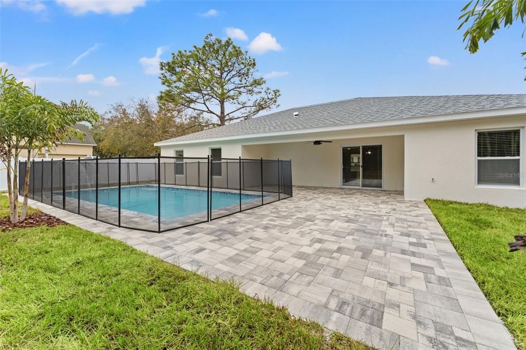 For Sale: $449,000 (3 beds, 2 baths, 1910 Square Feet)