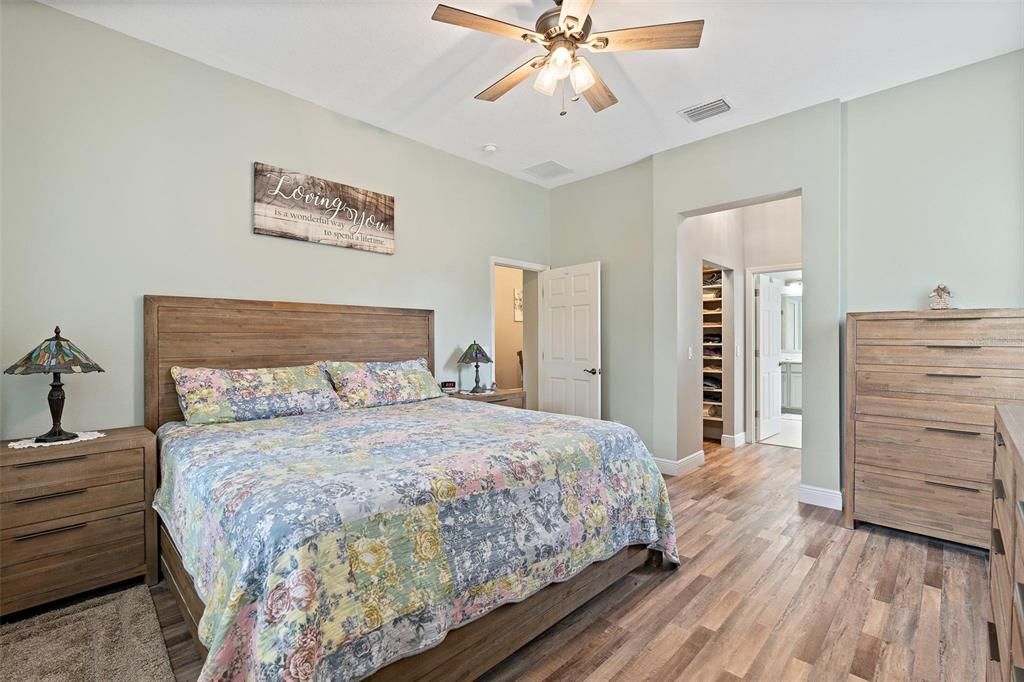 For Sale: $385,000 (3 beds, 2 baths, 1820 Square Feet)