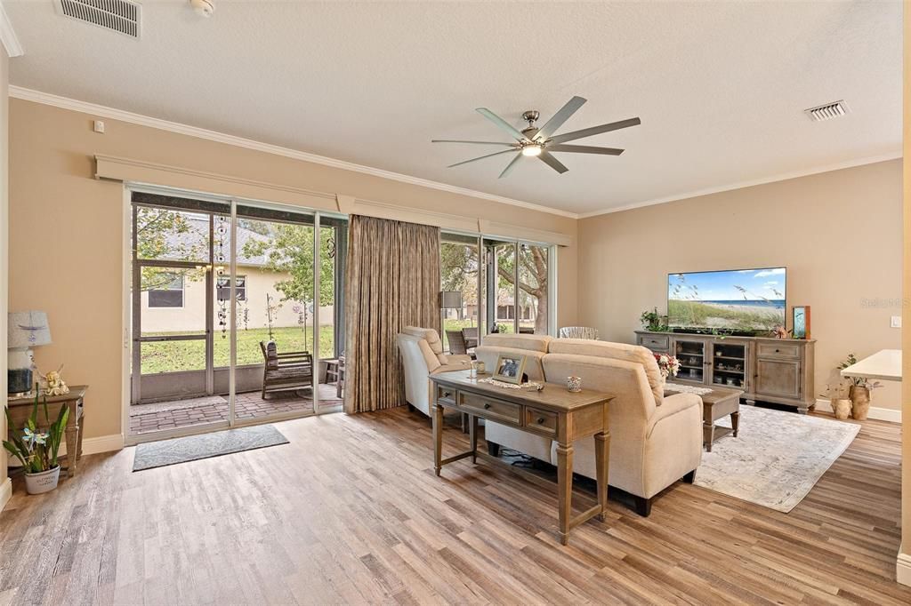 For Sale: $385,000 (3 beds, 2 baths, 1820 Square Feet)