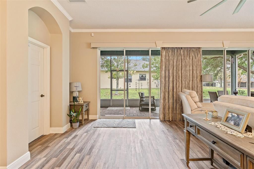 For Sale: $385,000 (3 beds, 2 baths, 1820 Square Feet)