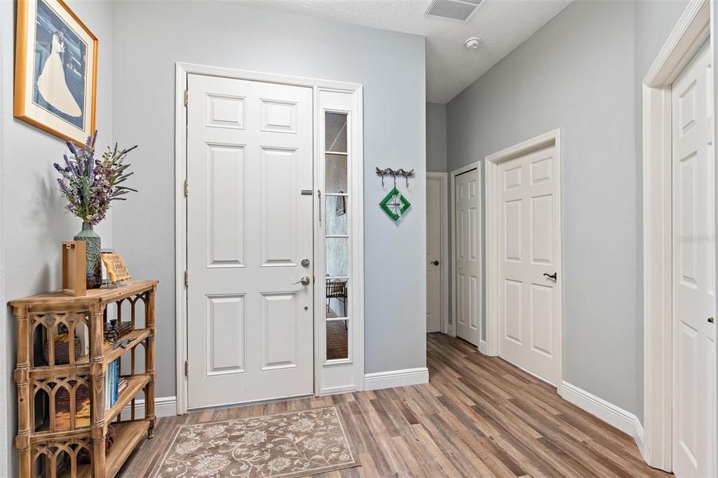 For Sale: $385,000 (3 beds, 2 baths, 1820 Square Feet)